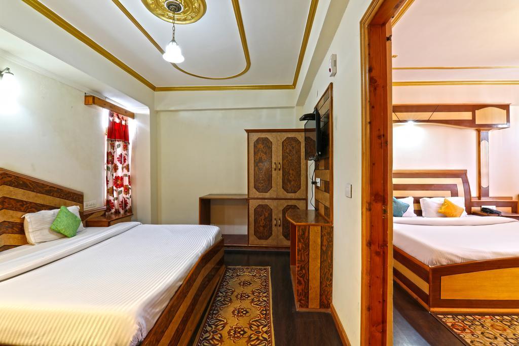 Hotel Prini Inn Manāli Exteriér fotografie