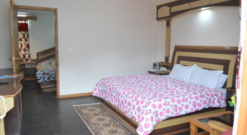 Hotel Prini Inn Manāli Exteriér fotografie